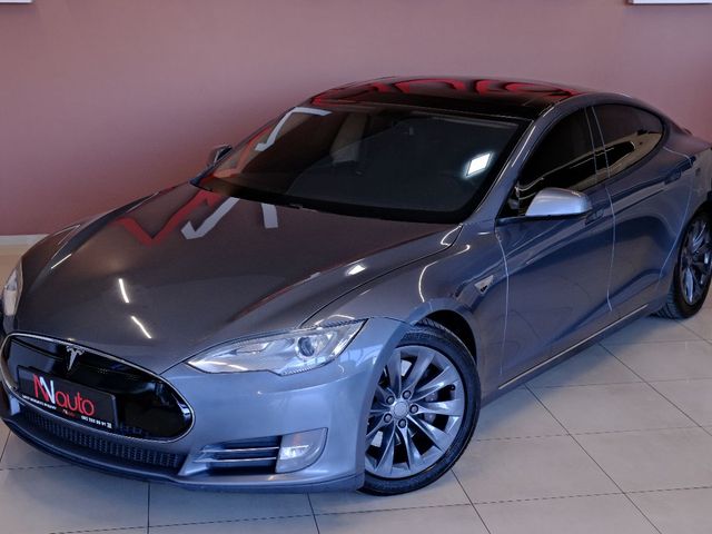 Tesla Model S - зображення 2