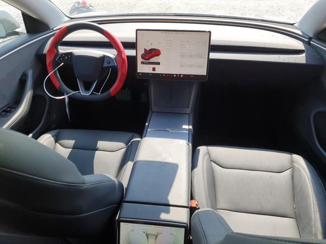 Tesla Model 3 - фото 4