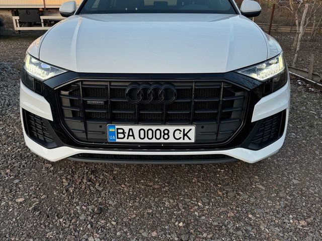 Audi Q8 - зображення 1