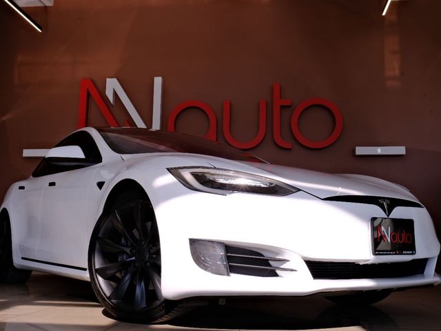 Tesla Model S - зображення 4