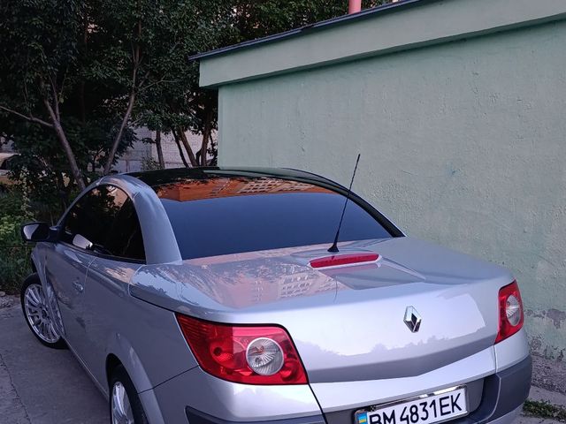 Renault Megane - фото 3