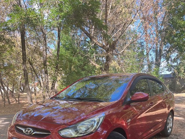 Hyundai Accent - зображення 5