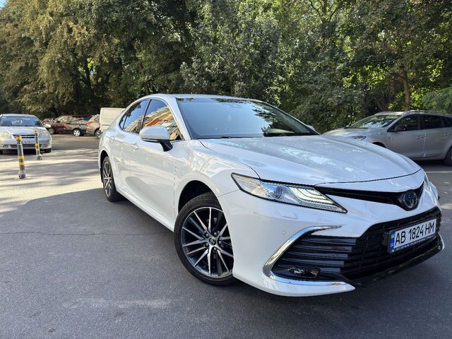 Toyota Camry - зображення 1
