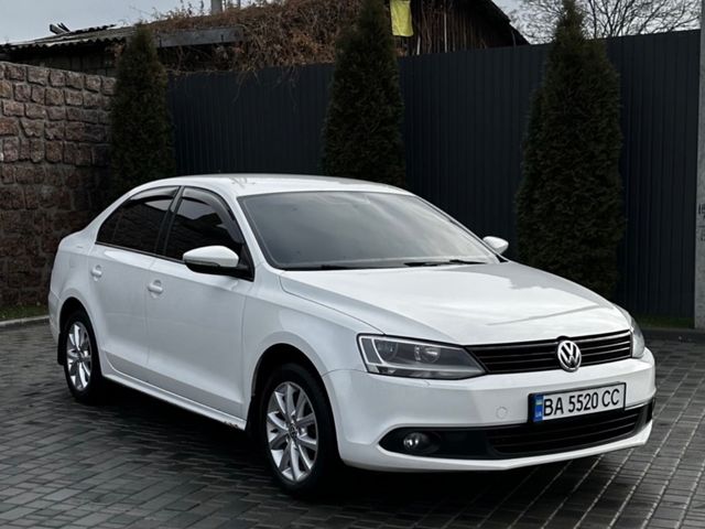 Volkswagen Jetta - зображення 1