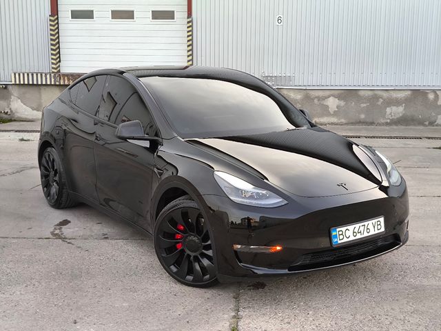 Tesla Model Y - зображення 1