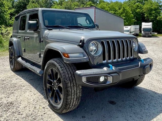 Jeep Wrangler - фото 1