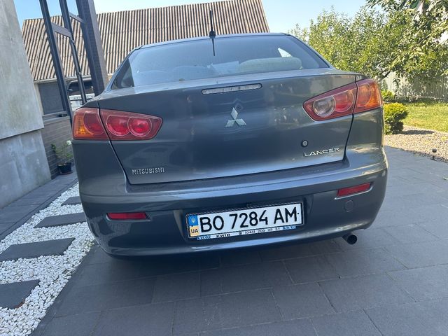 Mitsubishi Lancer - зображення 4