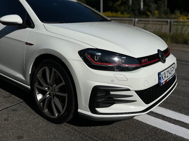 Volkswagen Golf GTI - зображення 4