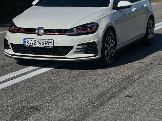 Volkswagen Golf GTI - зображення 2