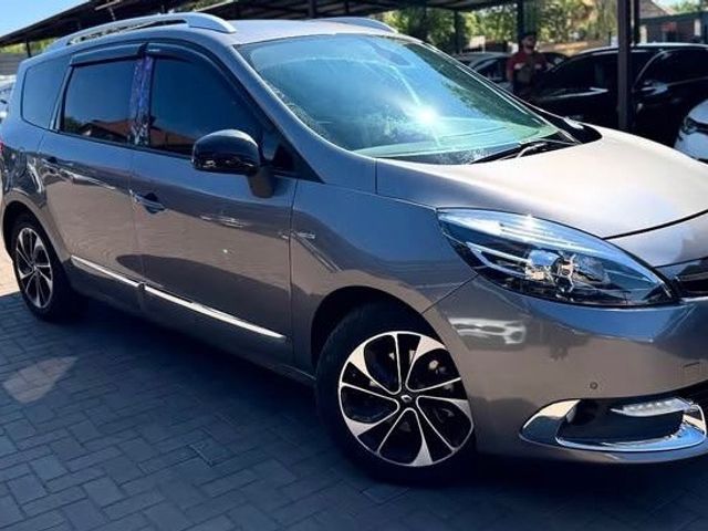 Renault Scenic - зображення 1
