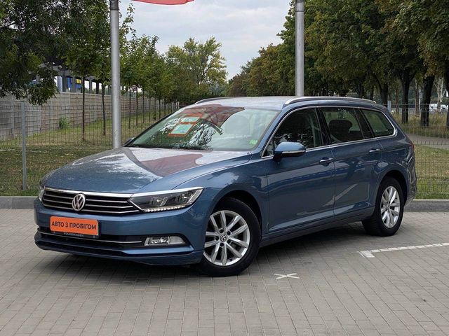 Volkswagen Passat - зображення 1