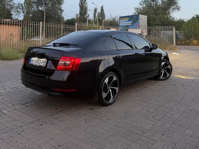 Skoda Octavia - фото 3