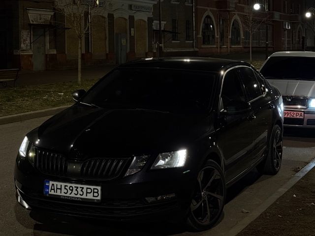 Skoda Octavia - фото 1