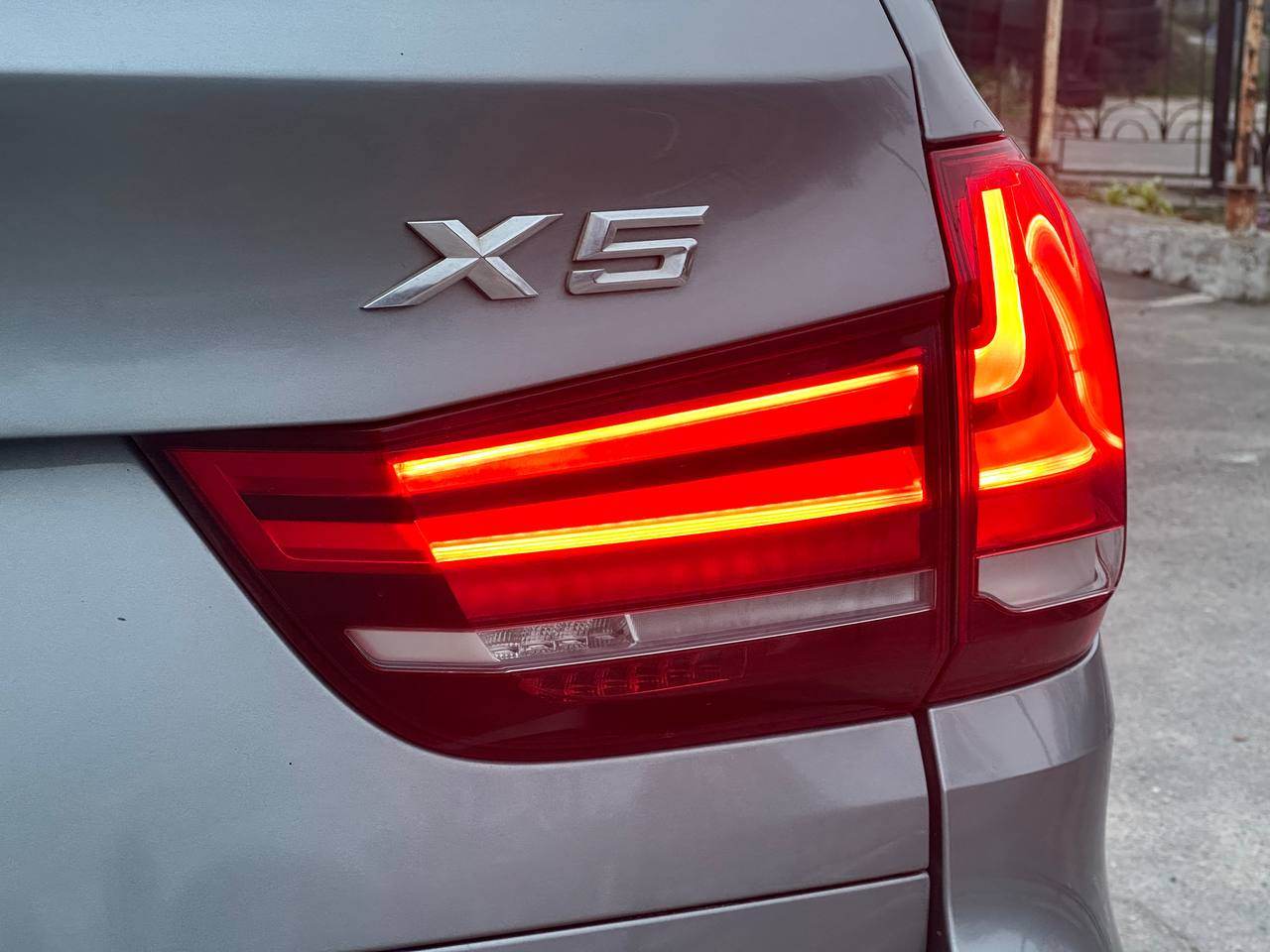 BMW X5 - фото 2
