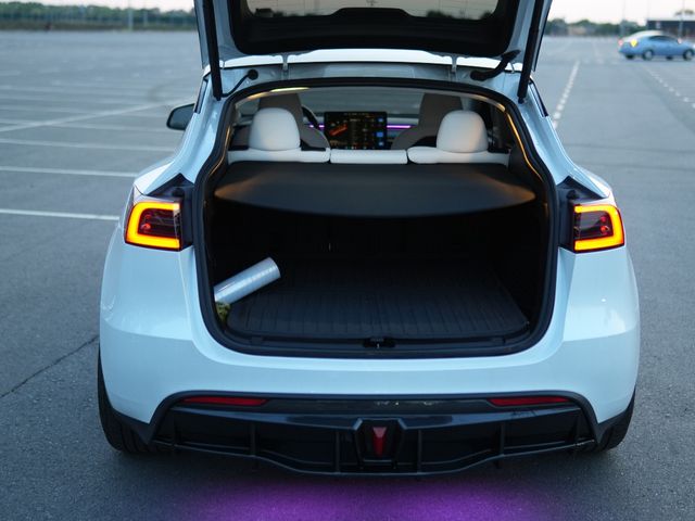 Tesla Model Y - зображення 5