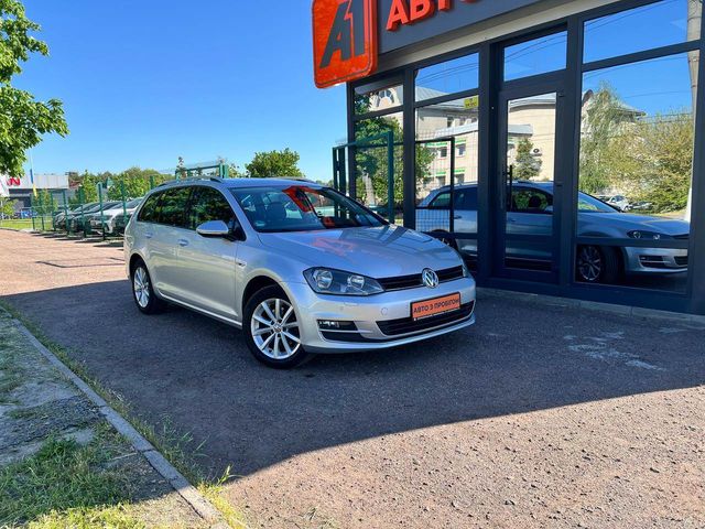 Volkswagen Golf - зображення 1