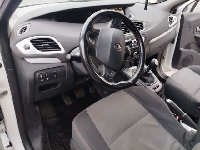 Renault Scenic - зображення 3