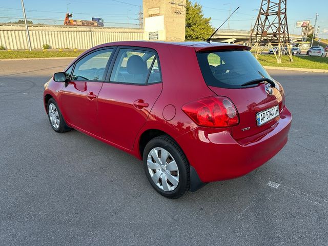 Toyota Auris - зображення 3