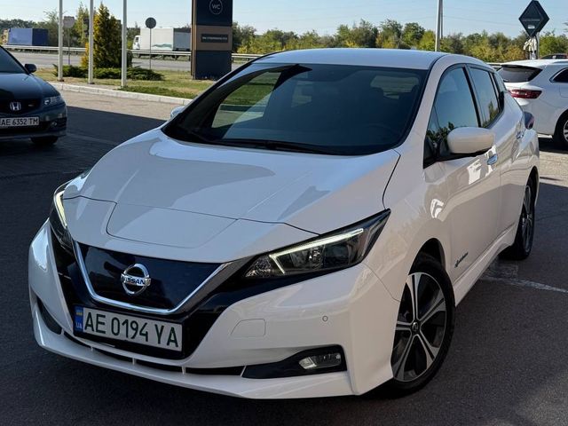 Nissan Leaf - зображення 5