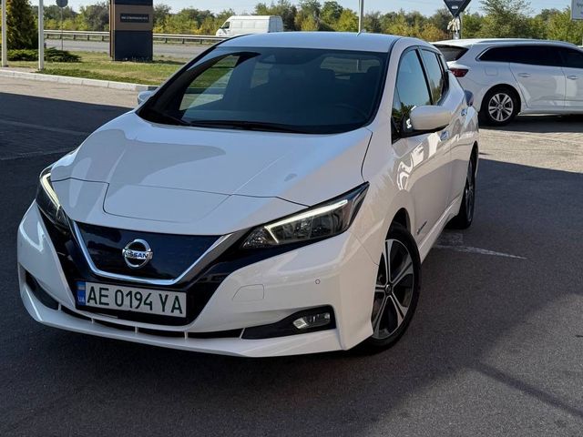 Nissan Leaf - зображення 1