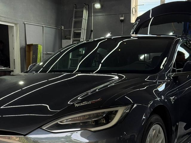 Tesla Model S - зображення 2