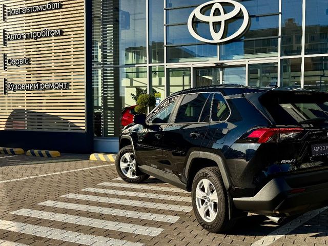 Toyota RAV4 - зображення 4