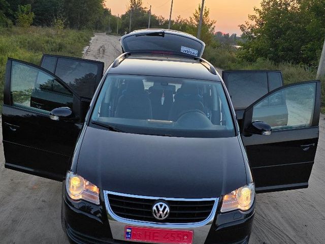Volkswagen Touran - зображення 3