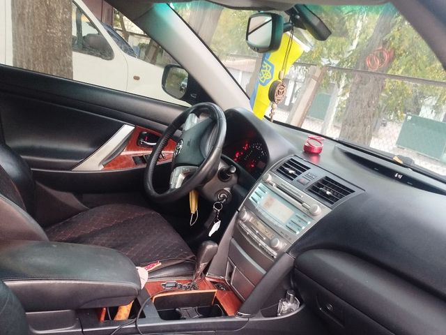 Toyota Camry - фото 5