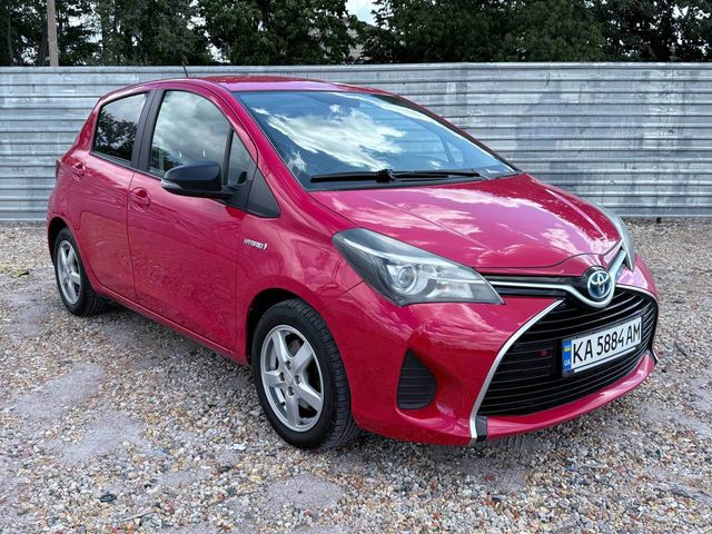 Toyota Yaris - зображення 1
