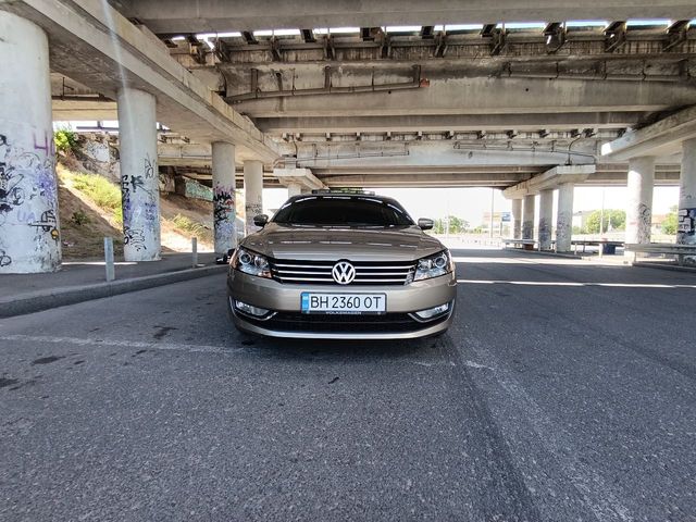 Volkswagen Passat - фото 3