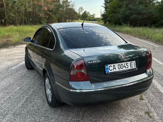 Volkswagen Passat - фото 3