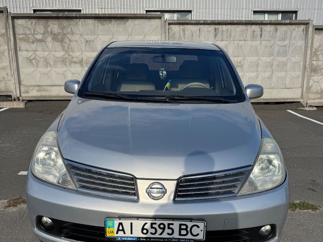 Nissan Tiida - зображення 2