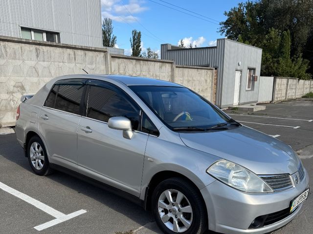 Nissan Tiida - зображення 3