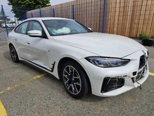 BMW i4 - фото 2