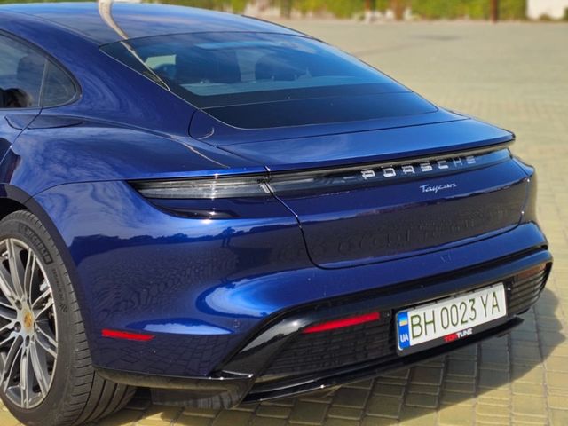 Porsche Taycan - фото 4