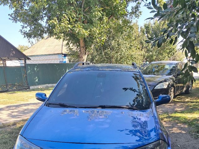 Renault Megane - фото 1