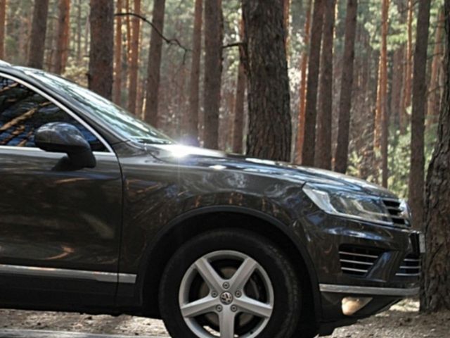 Volkswagen Touareg - фото 4