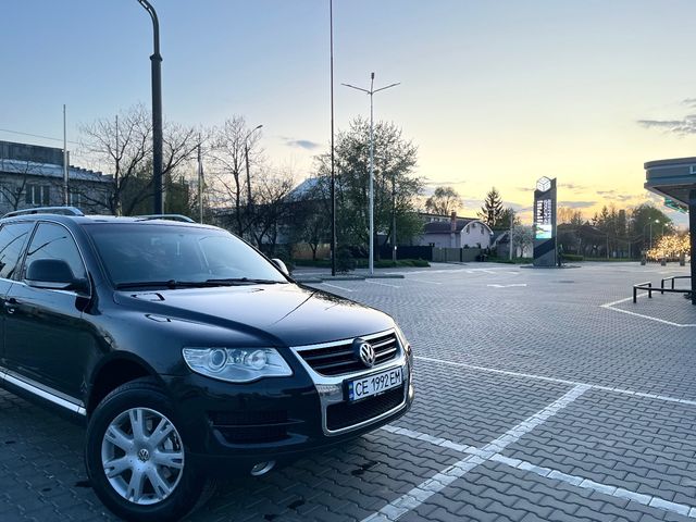 Volkswagen Touareg - зображення 1