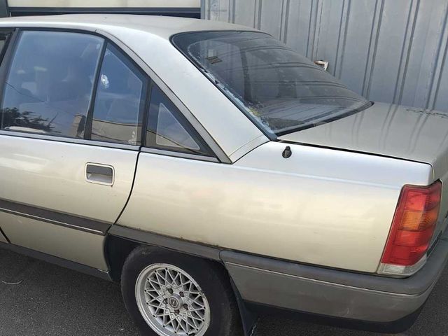 Opel Omega - зображення 2