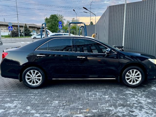 Toyota Camry - зображення 2