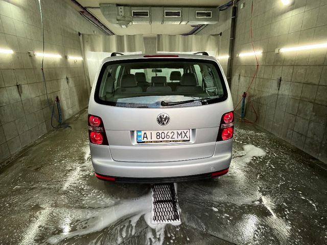 Volkswagen Touran - зображення 3