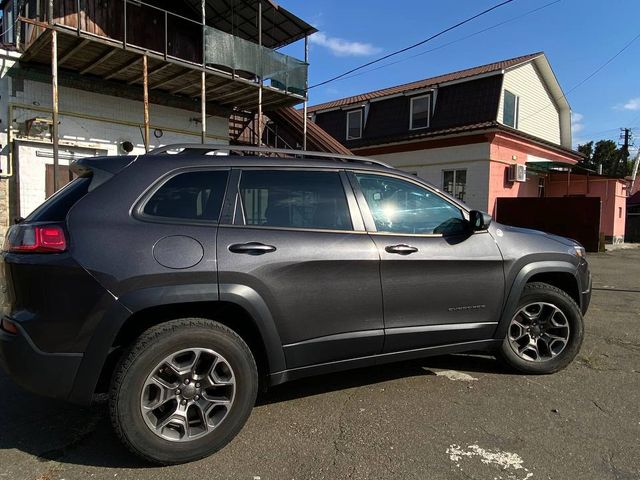 Jeep Cherokee - фото 5