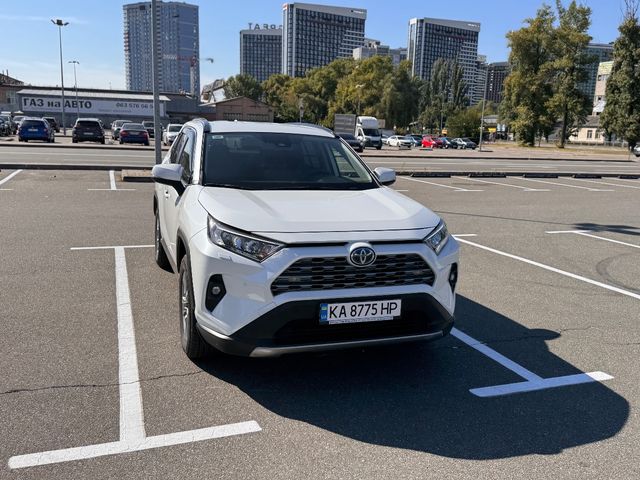 Toyota RAV4 - зображення 1
