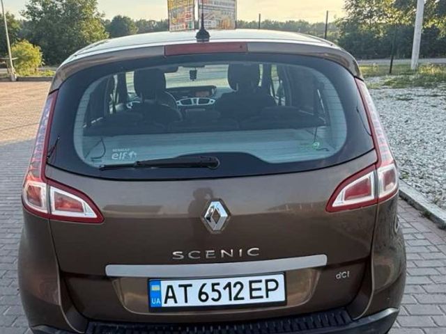 Renault Megane - фото 2