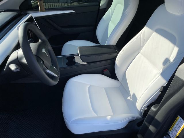 Tesla Model Y - зображення 5