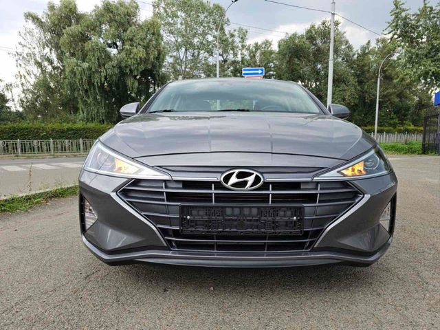 Hyundai Elantra - зображення 3