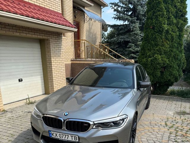 BMW M5 - зображення 2