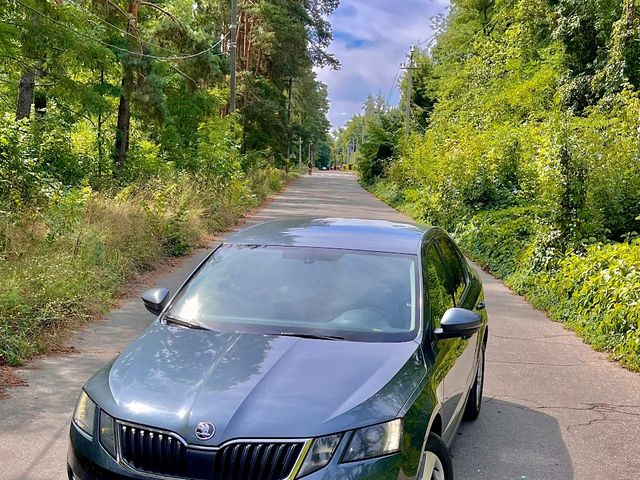 Skoda Octavia - фото 2