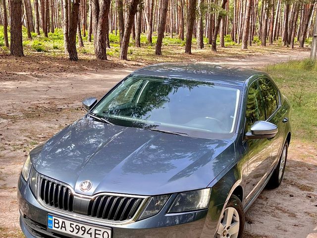 Skoda Octavia - фото 1