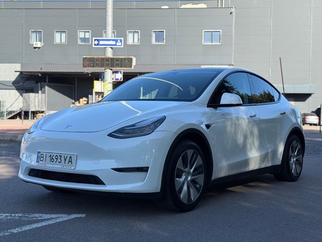 Tesla Model Y - зображення 1